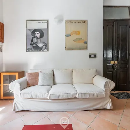 Sunny Delight Apartment